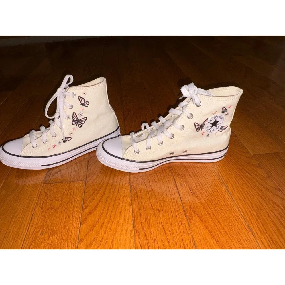 Converse Chuck Taylor All Star High Top Cream Butterfly Kids Sneakers size 5